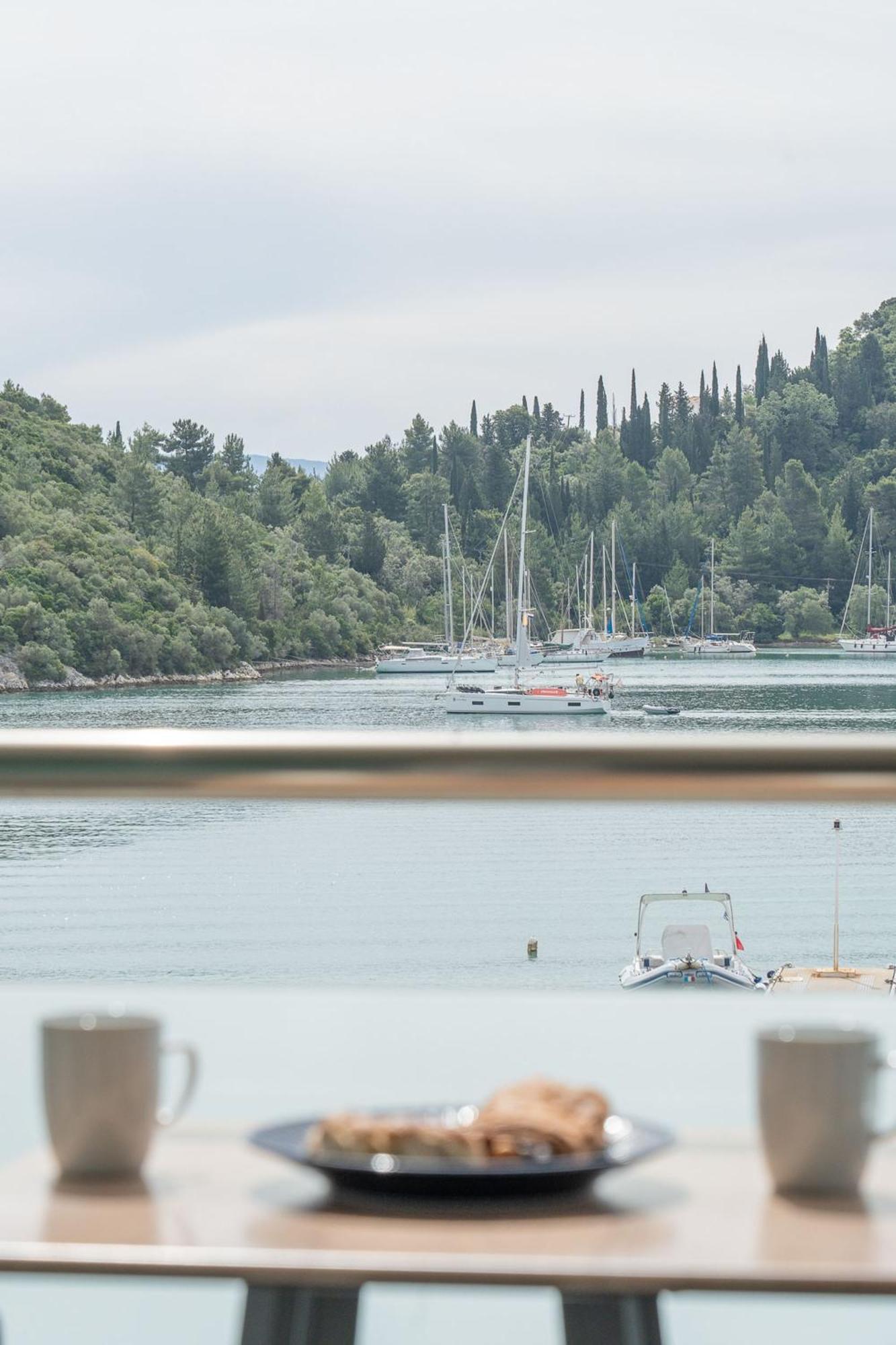 Captain'S Seafront Apartments Nydri (Lefkada) Exterior foto