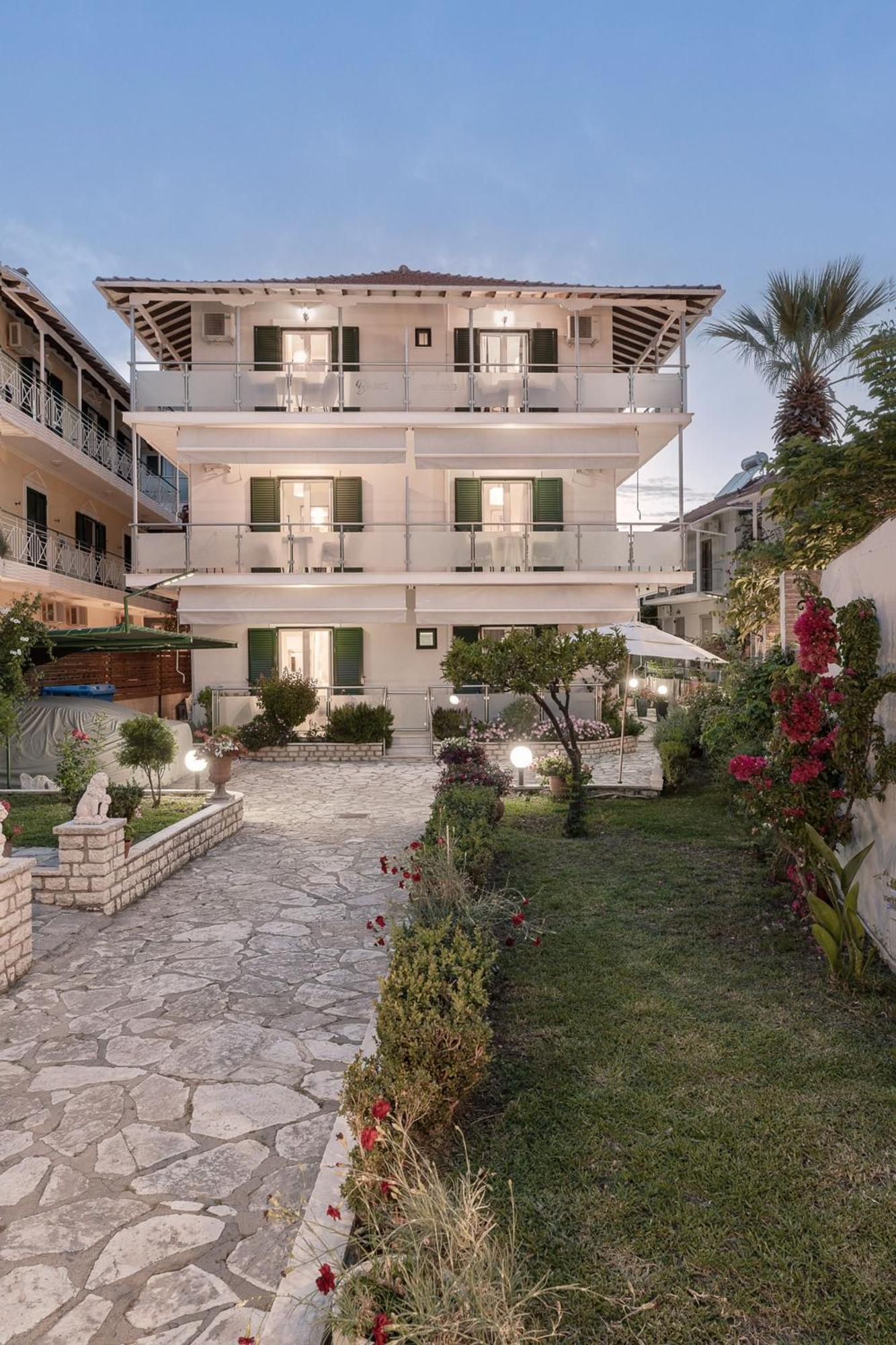 Captain'S Seafront Apartments Nydri (Lefkada) Exterior foto